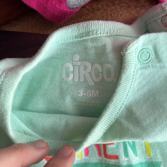 3 baby onesies - Picture 2 of 4